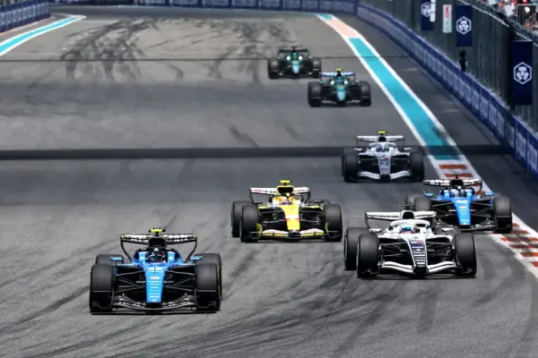 F1: Ex-designer criticizes engine changes for 2027