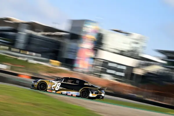 LIVE: Follow the standings and the NASCAR Brazil sprint race at Interlagos