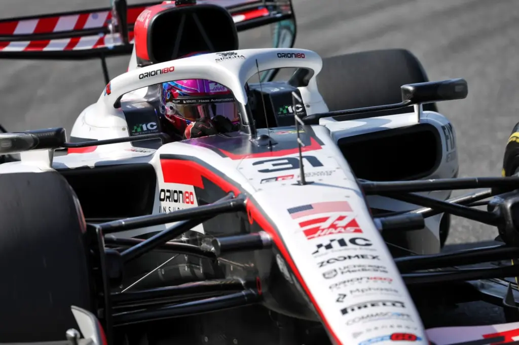 Esteban Ocon (FRA) Haas F1 Team VF-26.