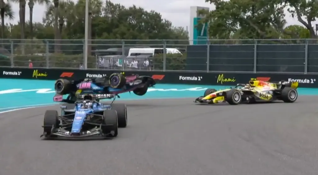 F1: Gasly criticizes Lawson's touch after flipping in Miami