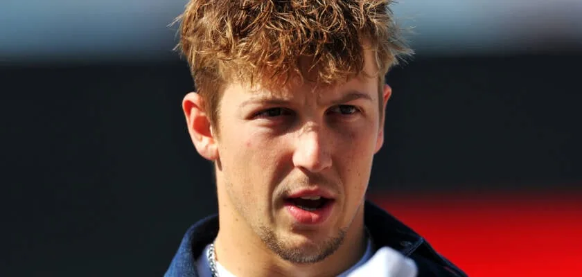F1: Lawson escapes punishment after running a red light in FP1 in Monaco