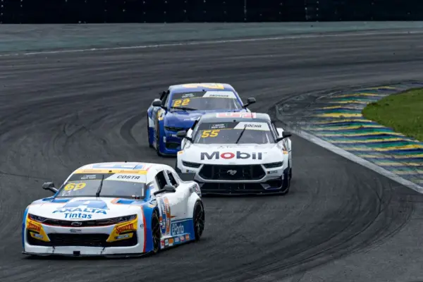 NASCAR Brazil: Costa wins race marked by challenge in the drizzle at Interlagos