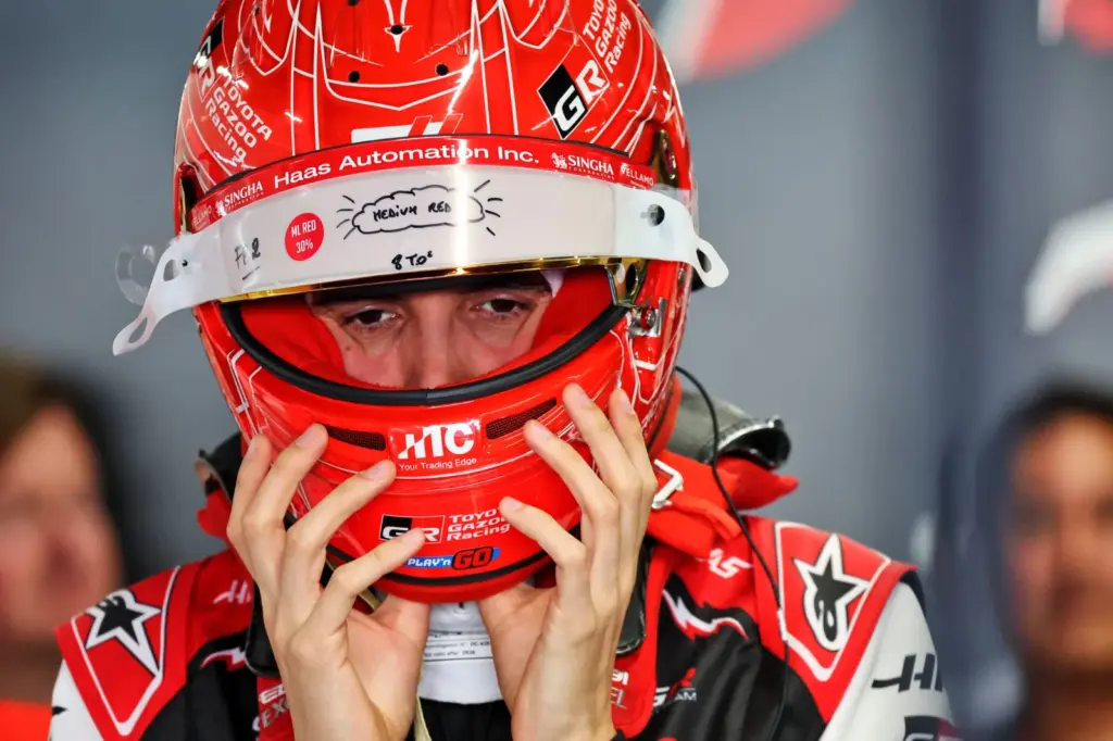 Esteban Ocon (FRA) Haas F1 Team.