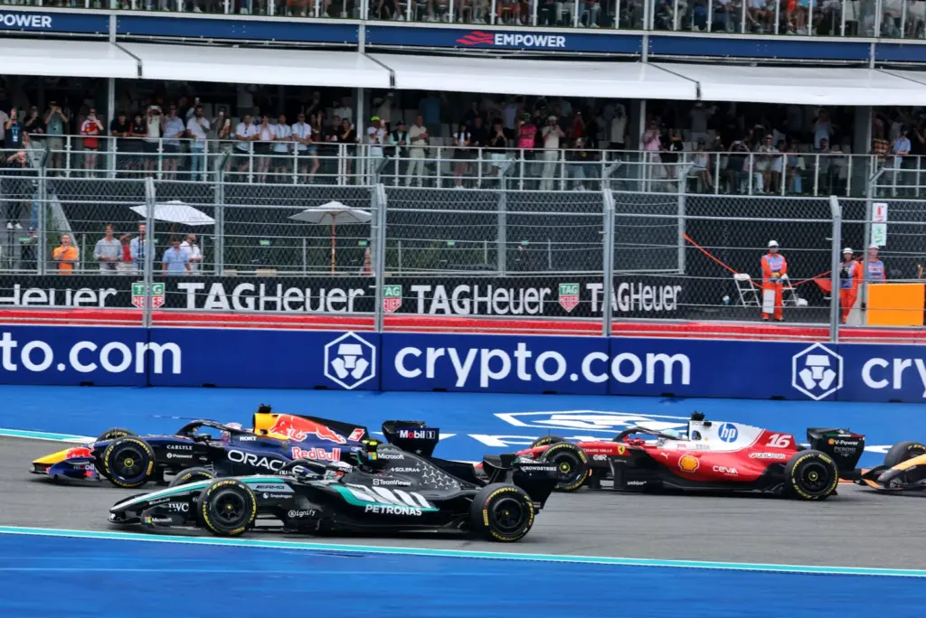 F1: Montoya sai em defesa de novo regulamento: 