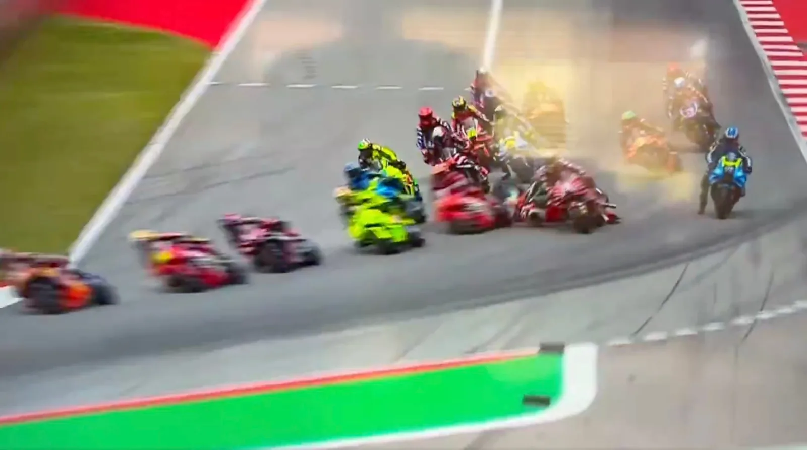 MotoGP: Accident causes new red flag in Catalonia