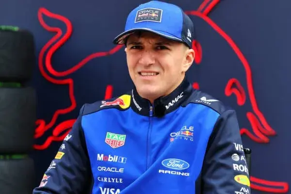F1: Hadjar leaves the pit lane after car changes