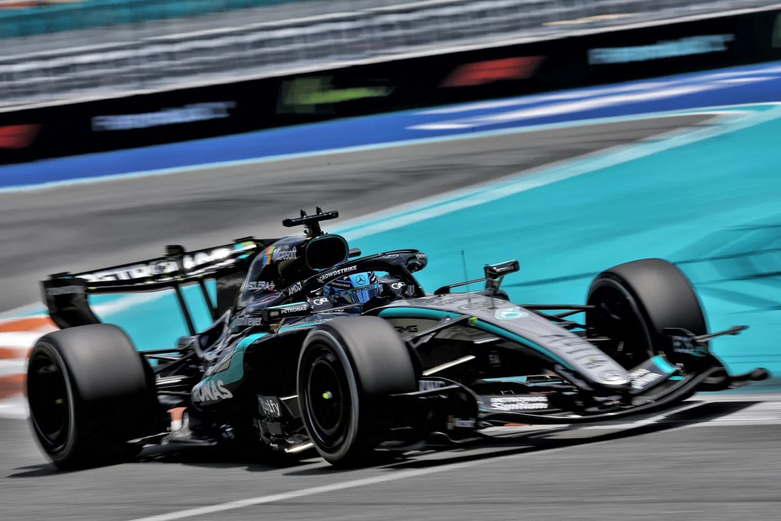 F1: Russell is criticized for statement about titles