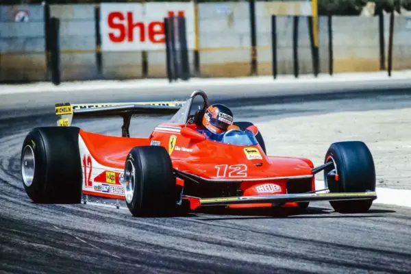 F1: Gilles Villeneuve's helmet hits millionaire record at auction