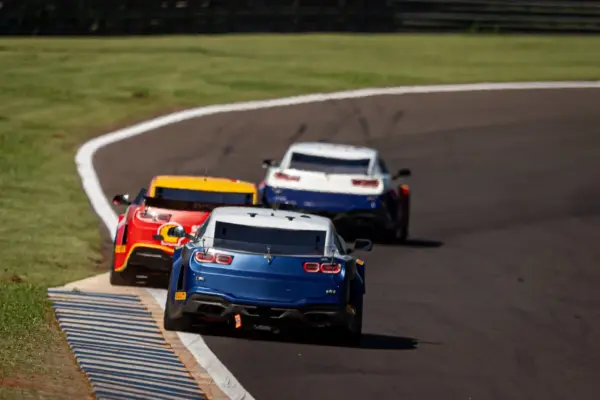 NASCAR Brazil: watch Race 2 LIVE in Cascavel