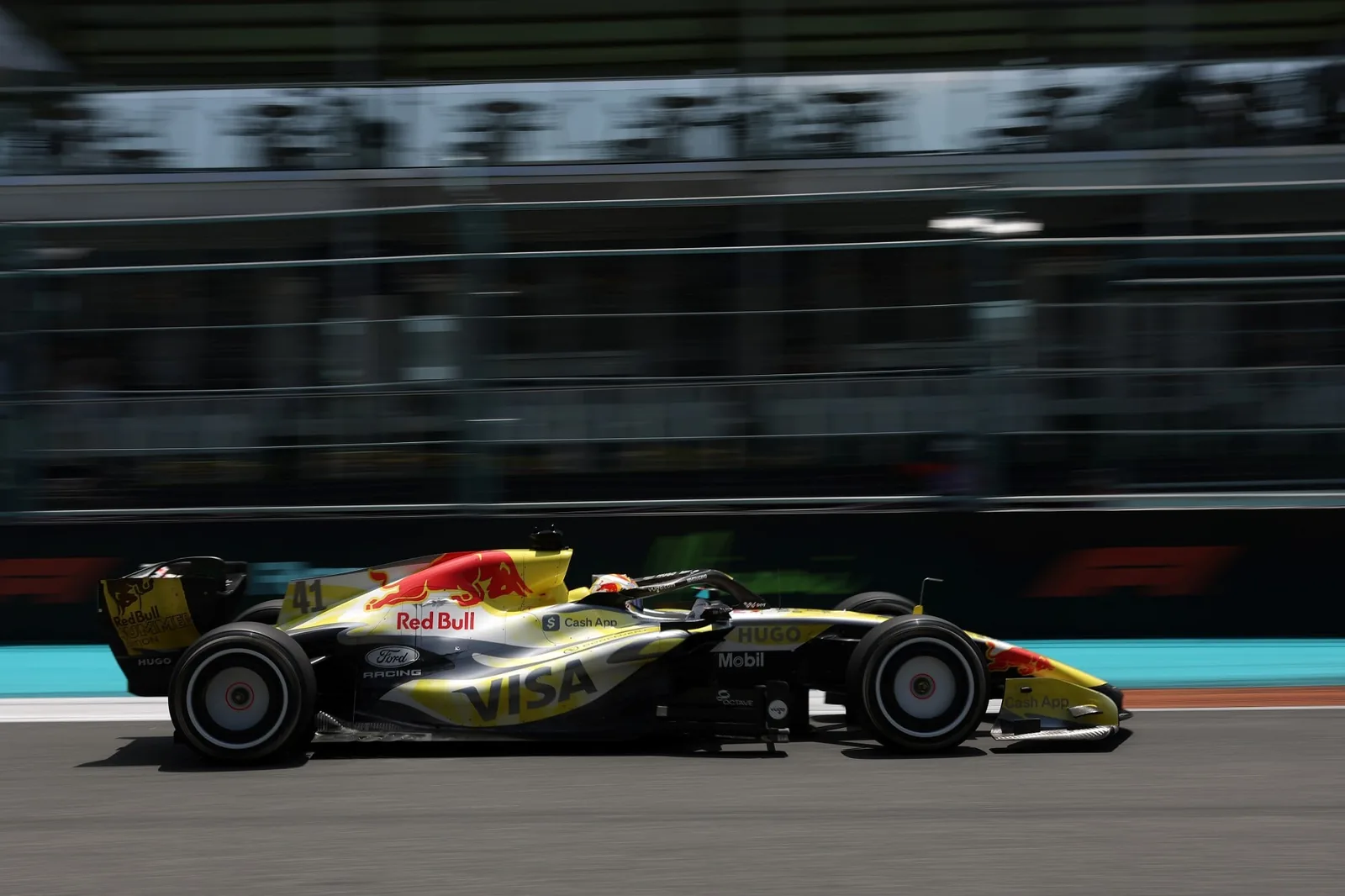 F1: Lindblad will start from the pit lane after Racing Bulls' mistake