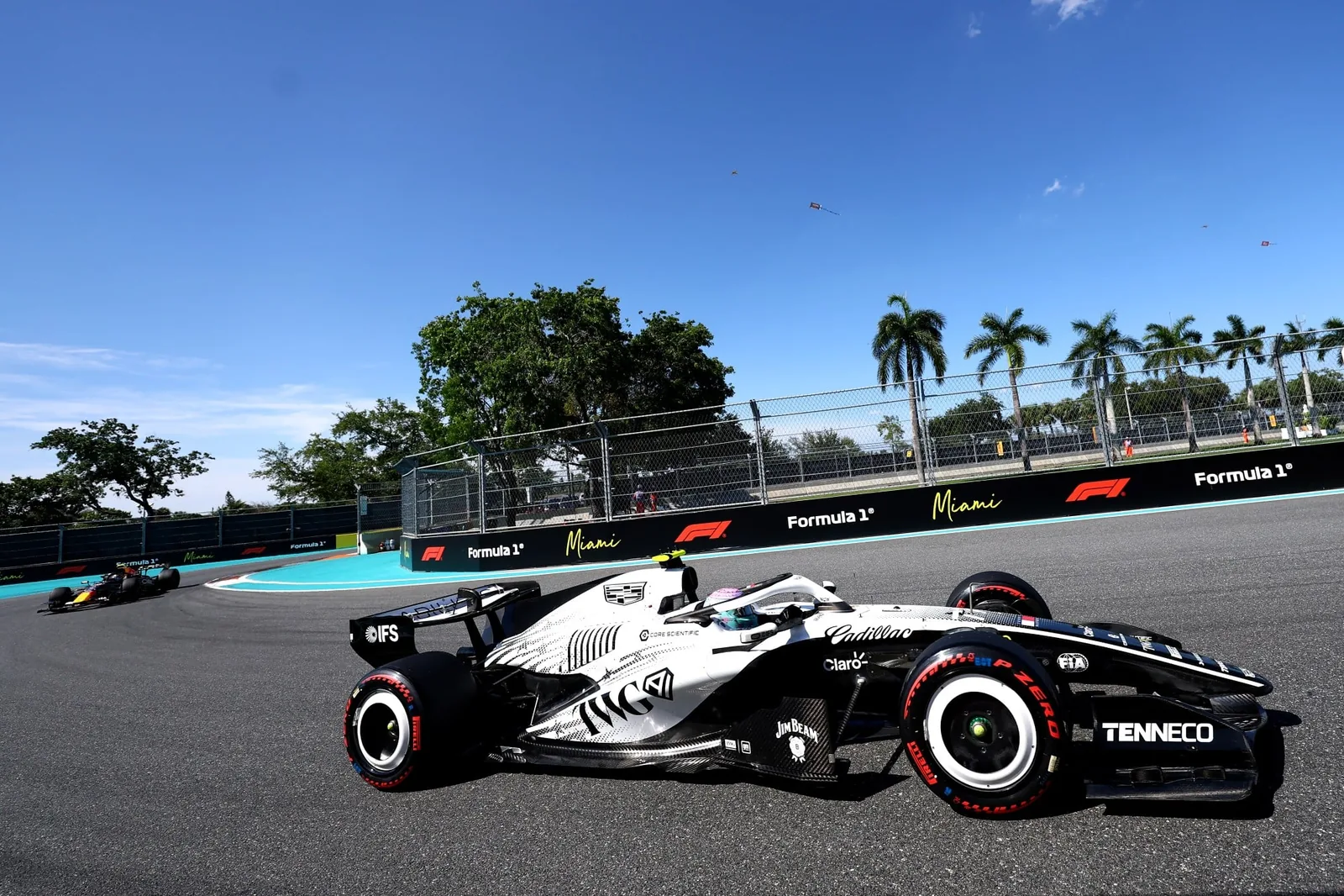 F1: Cadillac is already preparing for a possible return of V8 engines