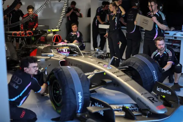 F1: Audi faces tough Saturday and bets on a comeback in Miami
