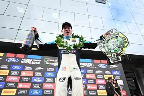 NASCAR Brazil: Costa pulls off an overtake at the end and wins Race 2 by 0.092s