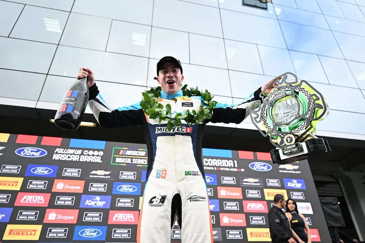 NASCAR Brazil: Costa pulls off an overtake at the end and wins Race 2 by 0.092s