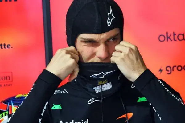 F1: Piastri apologizes after contact that took Albon out of the Canadian GP