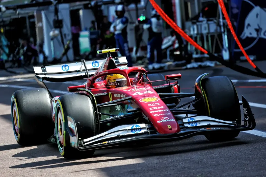 Lewis Hamilton (GBR) Ferrari SF-25.