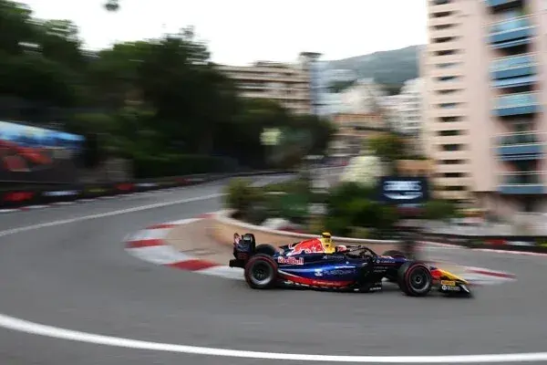 F2: Tsolov sees Câmara retire and wins in Monaco. Fittipaldi scores points