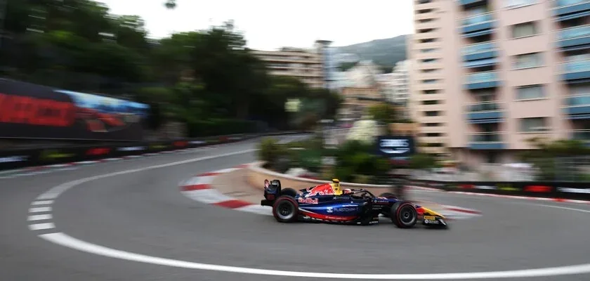 F2: Tsolov sees Câmara retire and wins in Monaco. Fittipaldi scores points