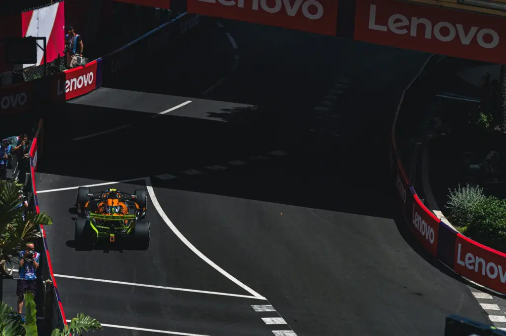 F1: FIA fines McLaren after incident with Norris' car in FP2