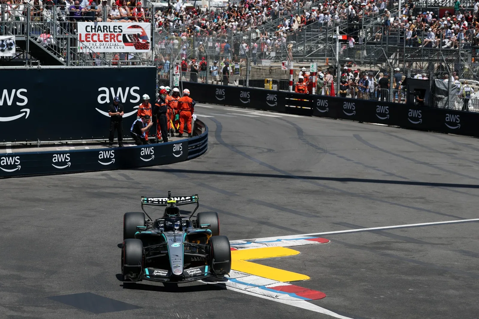 F1: Antonelli secures pole in Monaco after duel with Verstappen; Bortoleto crashed