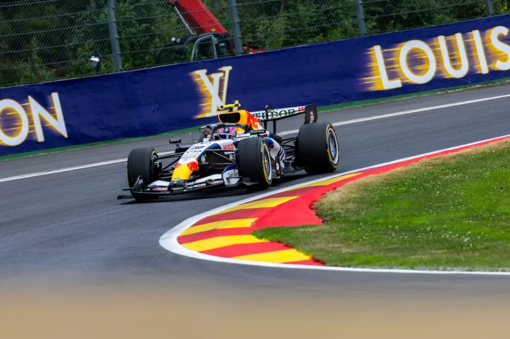 Liam Lawson (Racing Bulls) - GP da Bélgica F1 2026