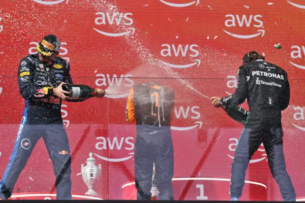 F1: Verstappen and Norris joke about 2026 regulations while talking about the summer break