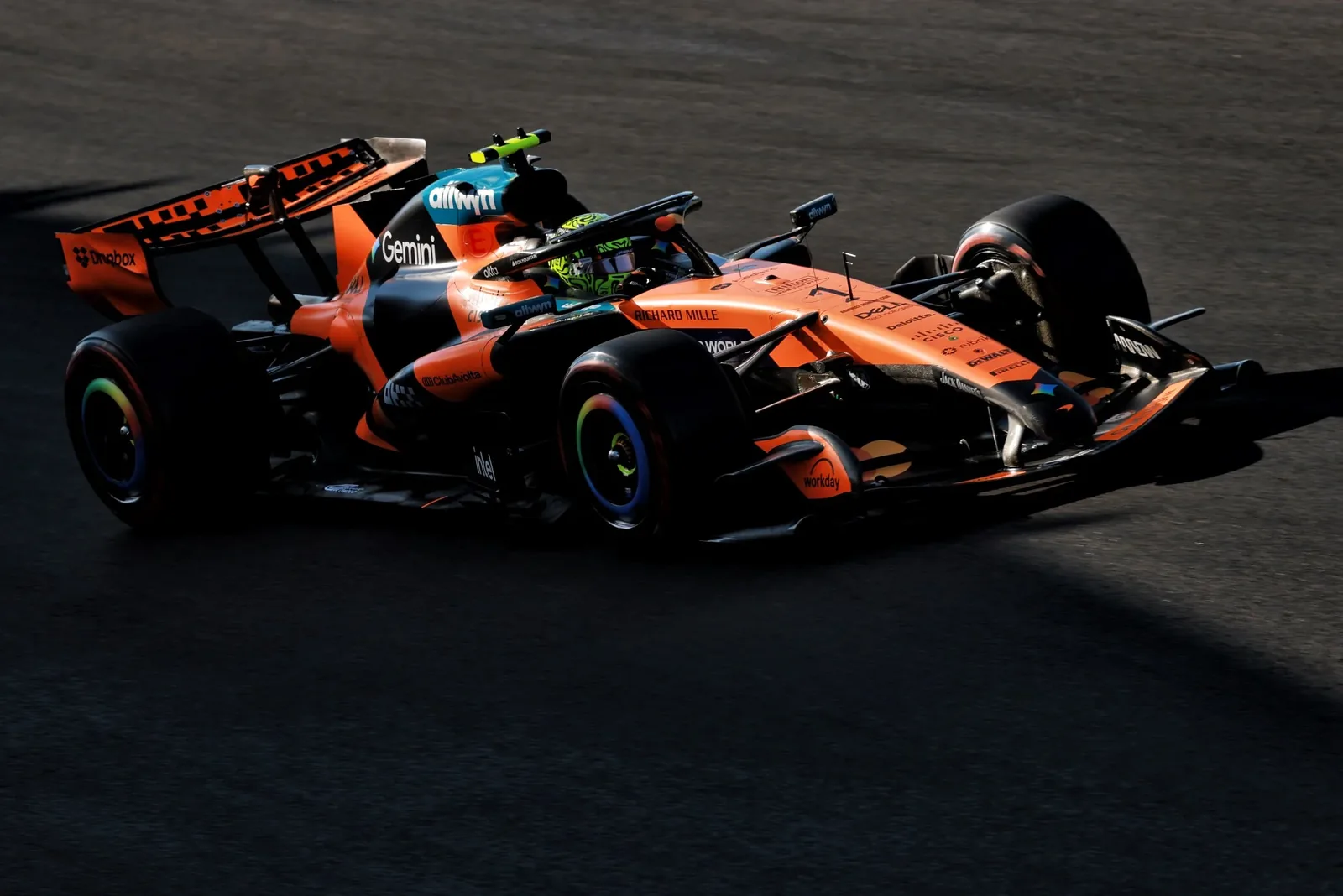 F1: Norris seeks answers after difficult day for McLaren