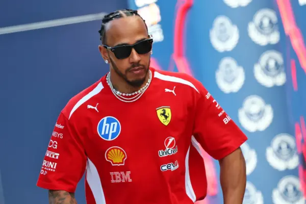 F1: Hamilton blocked former UFC champion after controversy involving hunting