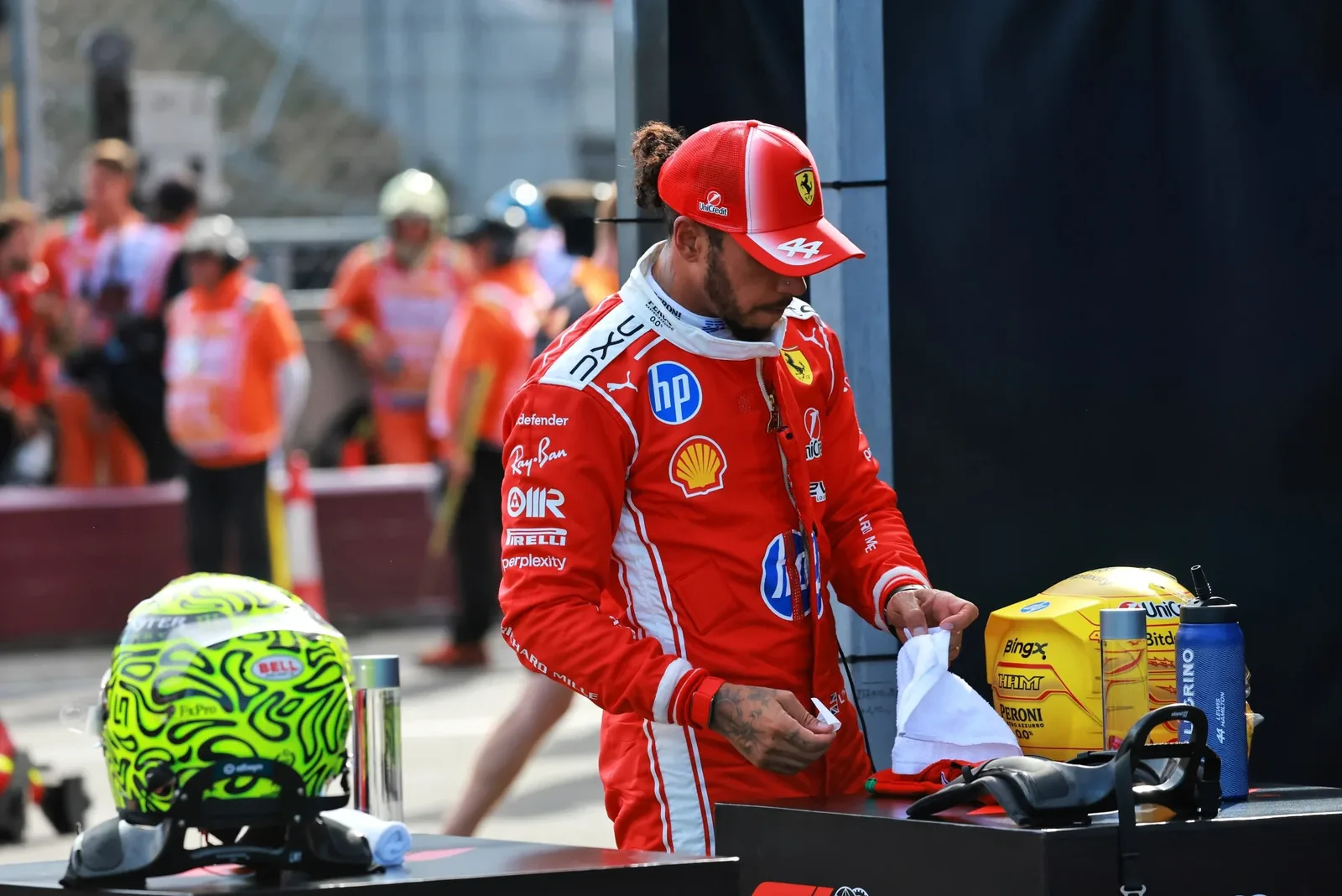 F1: Hamilton apologizes on the radio for losing position to Verstappen at the Hungarian GP