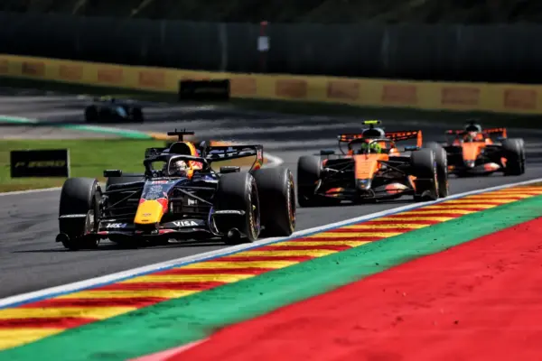 F1 CEO assures that drivers can criticize rules, but supports new cycle