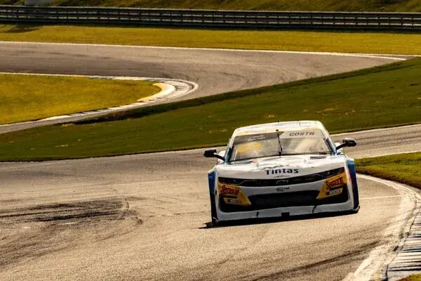 LIVE: Follow the standings of the fourth stage of NASCAR Brazil at Velocitta