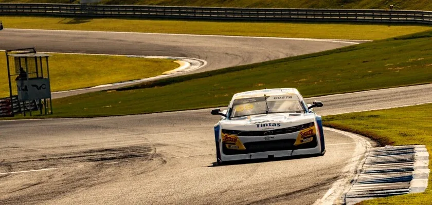 LIVE: Follow the standings of the fourth stage of NASCAR Brazil at Velocitta