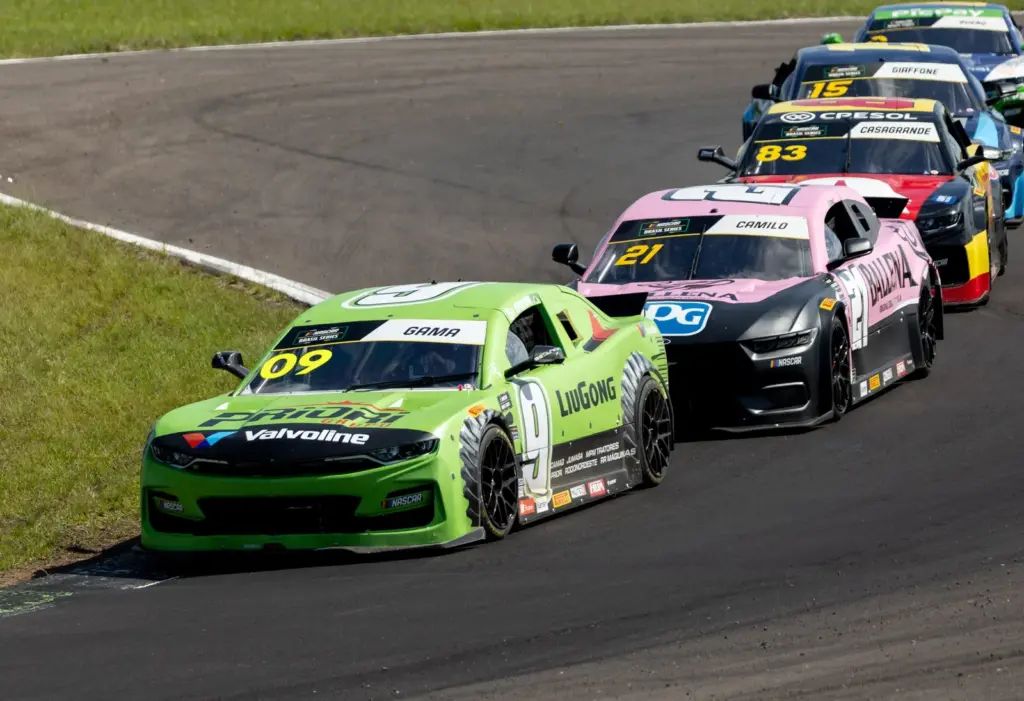 NASCAR Brasil: Camilo leads first competitive practice at Velocitta