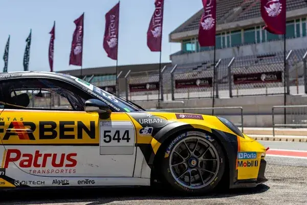 Porsche Cup: Müller/Di Mauro hold off rivals and win Endurance in Portugal