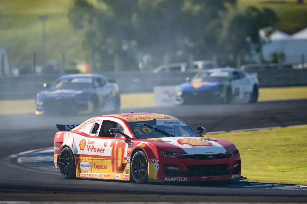 Osman e Zonta disputam Night Challenge da NASCAR Brasil em Cuiabá
