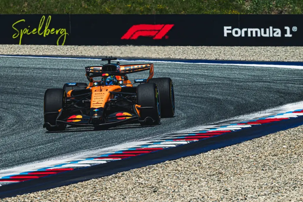 F1: Steiner sends message to McLaren after criticism of Mercedes engine