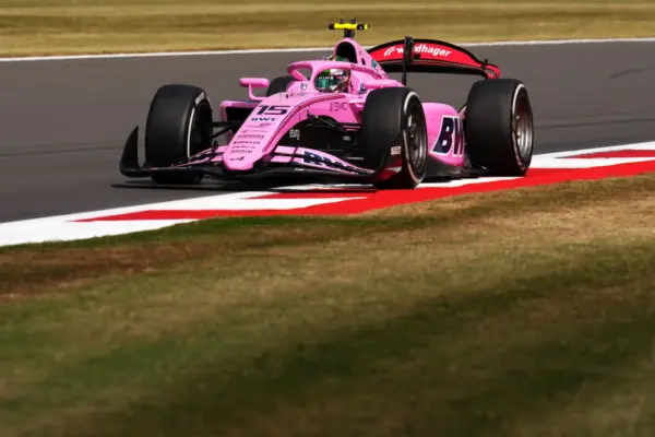 F2: Dunne leads free practice at Silverstone. Câmara records second time
