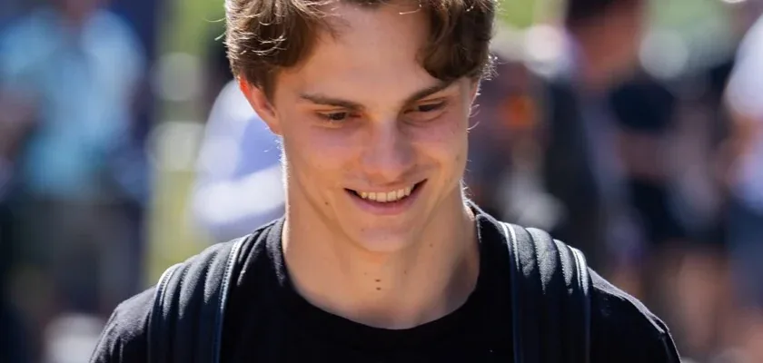 F1: Piastri ends rumors of Verstappen moving to McLaren with one word