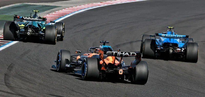 F1: Onboard camera rebuts Sainz's arguments about collision with Piastri in Hungary