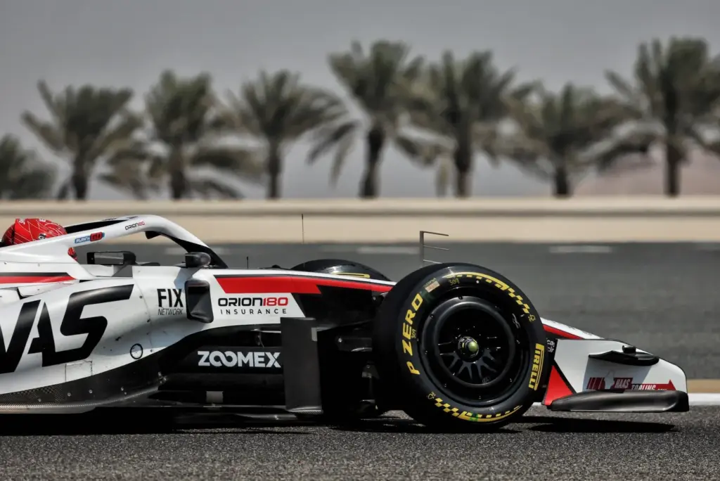 Esteban Ocon (FRA) Haas F1 Team VF-26.