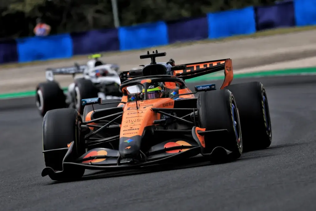 Leonardo Fornaroli (ITA) McLaren F1 Team MCL40 Reserve Driver.