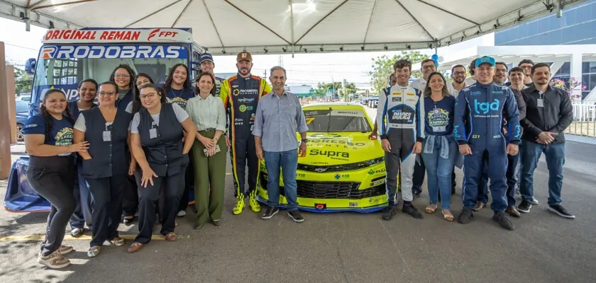 NASCAR Brazil drivers bring solidarity to the Mato Grosso Cancer Hospital