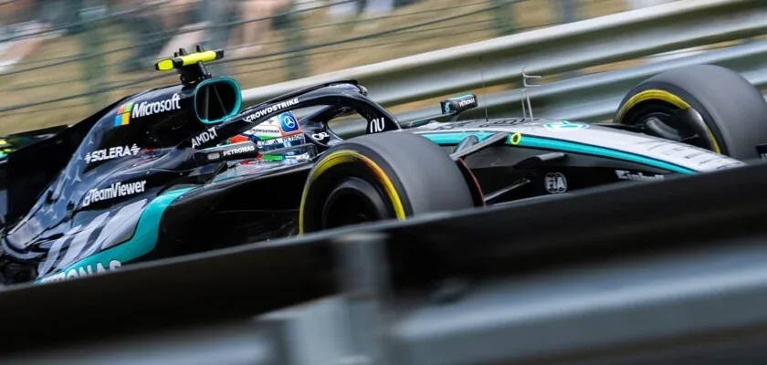 F1 today: Antonelli leads, Norris is penalized and Gasly crashes