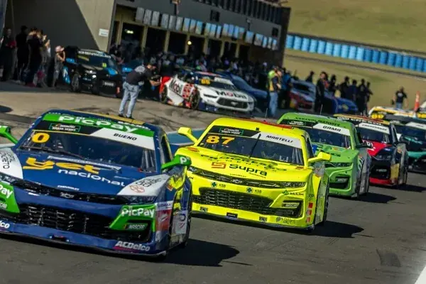 NASCAR Brazil: Watch Race 2 LIVE at Velocitta