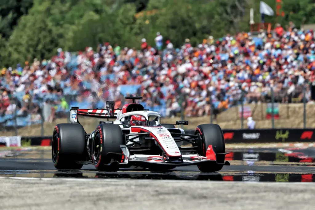 Esteban Ocon (FRA) Haas F1 Team VF-26.