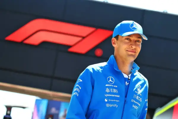 F1: Russell comments on Sainz's proposal to punish flags in qualifying