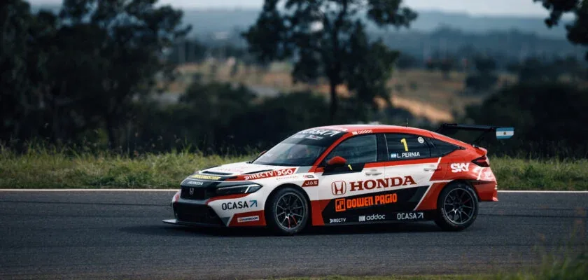 Leonel Pernía is TCR Brazil 2026 champion; Cafaro wins at Velocitta