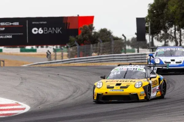 Porsche Cup: Müller/Di Mauro talks about a "race full of emotion" to win in Algarve