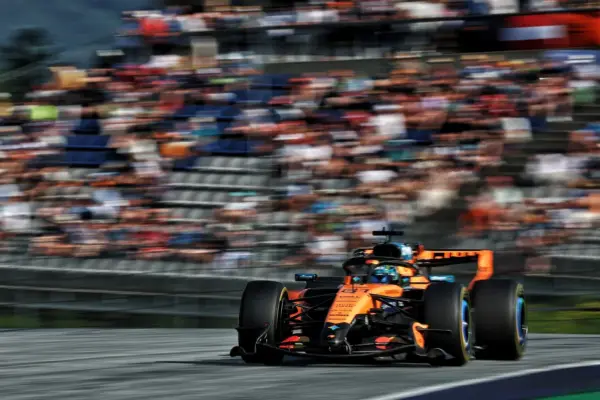 F1: Former Haas boss says McLaren needs to “grow” and build its own engine