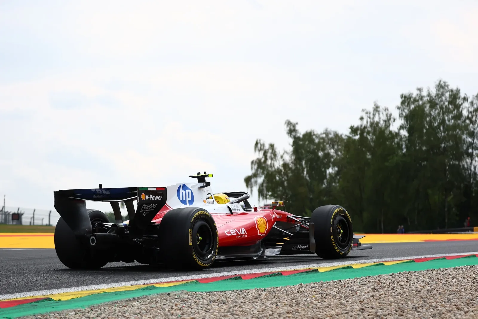 F1: Ferrari seeks adjustments after intense Friday of work